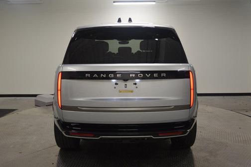 2024 Land Rover Range Rover P400 SE