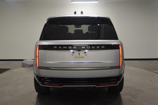 2024 Land Rover Range Rover P400 SE