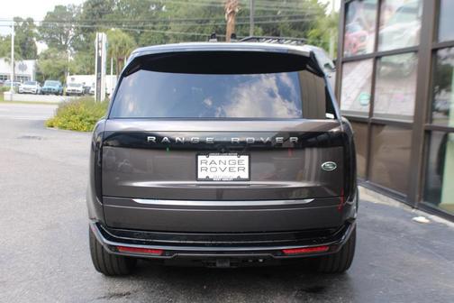 2023 Land Rover Range Rover P530 SE
