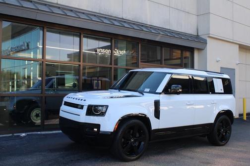 2023 Land Rover Defender 110 X-Dynamic SE