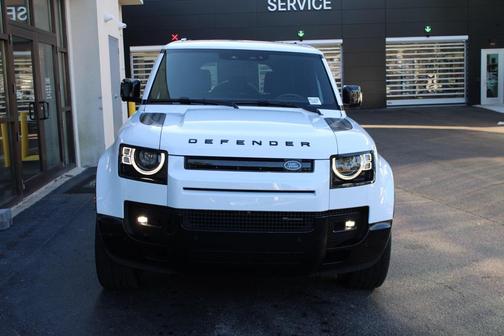 2023 Land Rover Defender 110 X-Dynamic SE