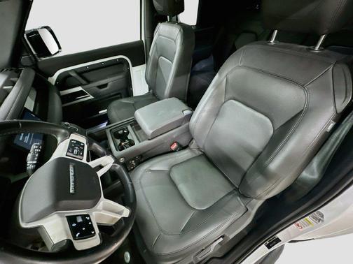 Fuji White 2024 Land Rover Defender 90 P300 S