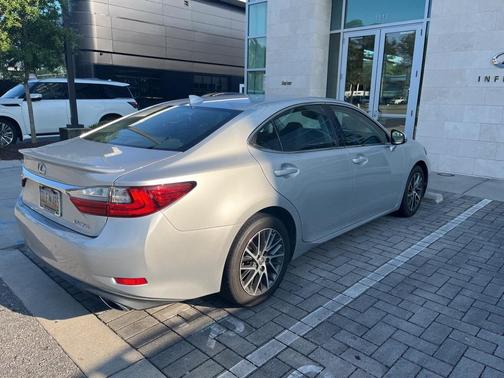 2018 Lexus ES 350 Base