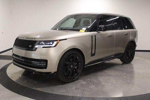 2025 Land Rover Range Rover P530 SE