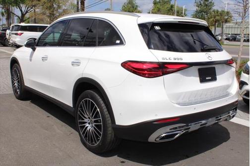 2025 Mercedes-Benz GLC 300 Base