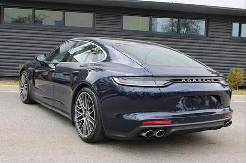2023 Porsche Panamera E-Hybrid 4S