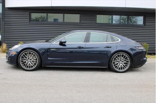 2023 Porsche Panamera E-Hybrid 4S