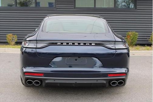 2023 Porsche Panamera E-Hybrid 4S