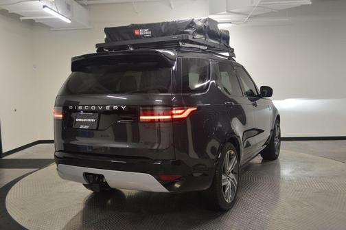 Charente Grey Premium Metallic 2025 Land Rover Discovery P360 Metropolitan Edition