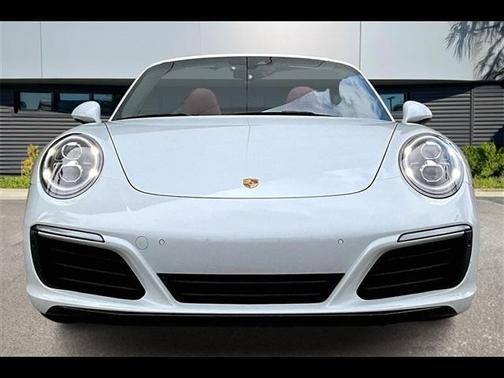Carrara White Metallic 2019 Porsche 911 Carrera