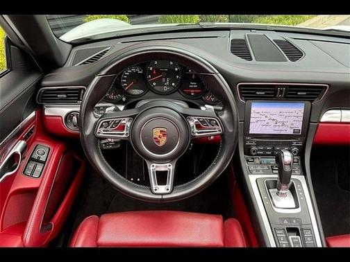 Carrara White Metallic 2019 Porsche 911 Carrera