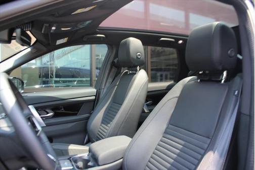 2023 Land Rover Discovery Sport SE
