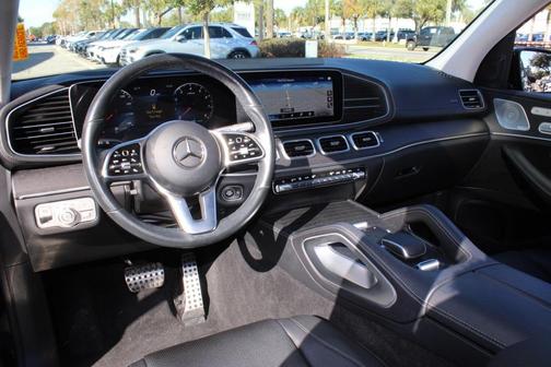 2023 Mercedes-Benz GLS 450 4MATIC