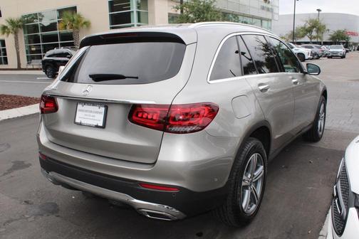 2022 Mercedes-Benz GLC 300 Base