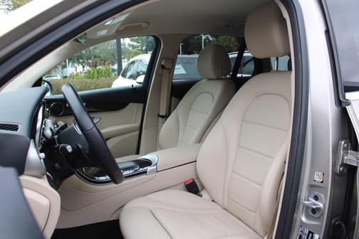 2022 Mercedes-Benz GLC 300 Base