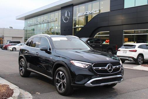 Black 2025 Mercedes-Benz GLC 350e Base