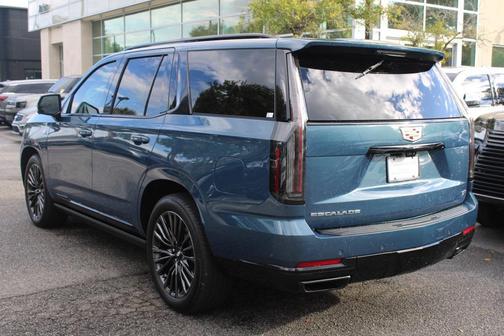 2025 Cadillac Escalade Sport Platinum