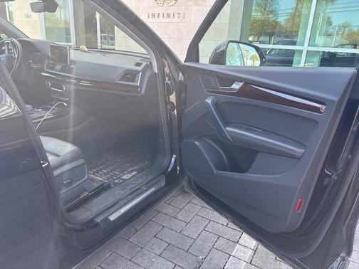 2020 Audi Q5 45 Premium Plus