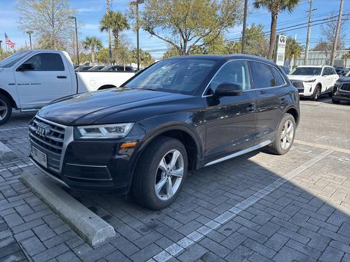 2020 Audi Q5 45 Premium Plus