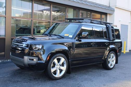 2025 Land Rover Defender 130 P400 X-Dynamic SE