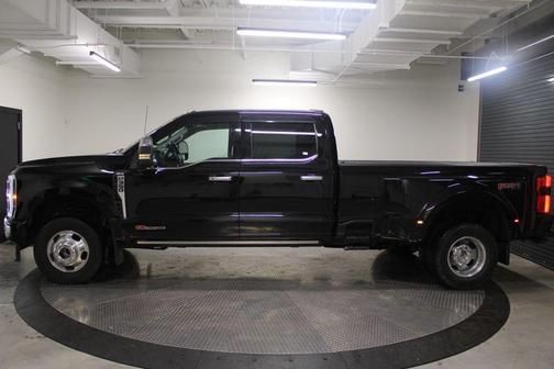 Agate Black Metallic 2024 Ford F-350 Limited