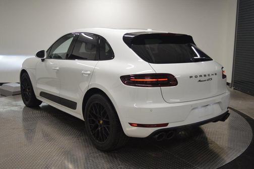 White 2017 Porsche Macan Macan GTS