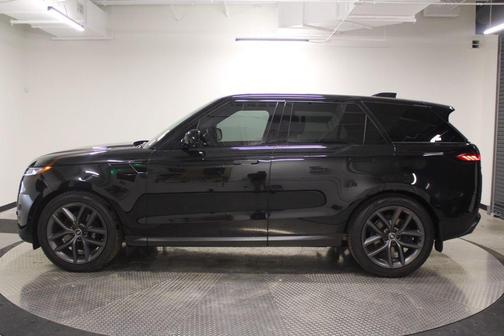 2025 Land Rover Range Rover Sport SE