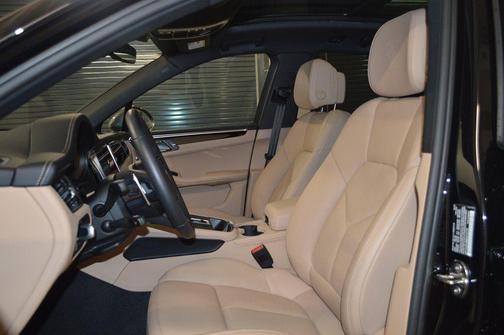 Black 2025 Porsche Macan Macan