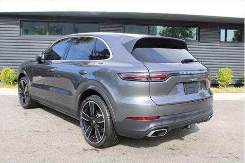 2023 Porsche Cayenne