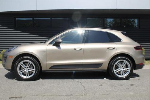 2017 Porsche Macan Base