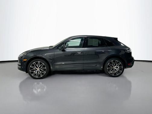 Volcano Grey Metallic 2025 Porsche Macan Macan