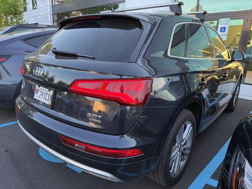 Moonlight Blue Metallic 2018 Audi Q5 2.0T Tech Premium