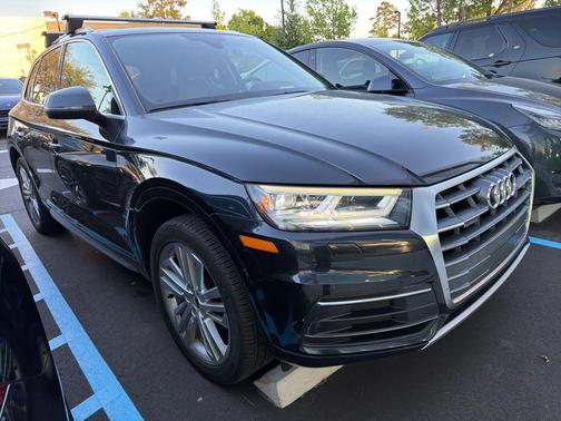 Moonlight Blue Metallic 2018 Audi Q5 2.0T Tech Premium