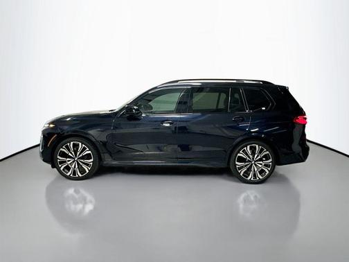 Carbon Black Metallic 2026 BMW X7 M60i