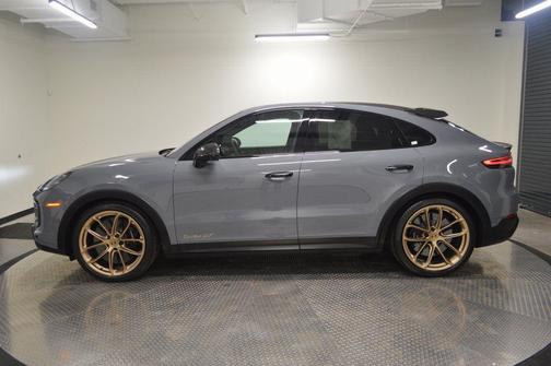 2023 Porsche Cayenne Turbo GT