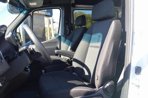 2025 Mercedes-Benz Sprinter 2500 High Roof