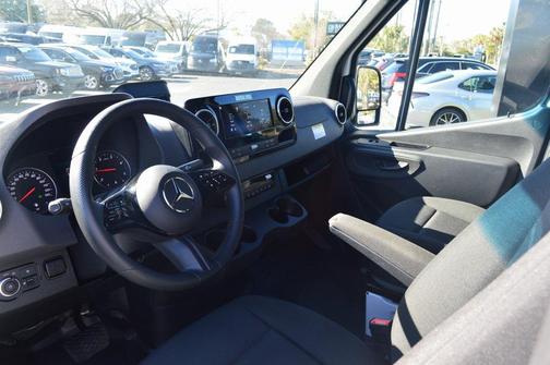 2025 Mercedes-Benz Sprinter 2500 High Roof