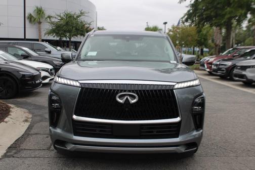2025 INFINITI QX80 SENSORY AWD