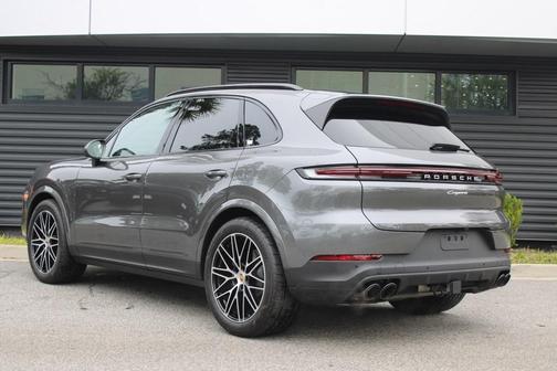 2025 Porsche Cayenne Cayenne