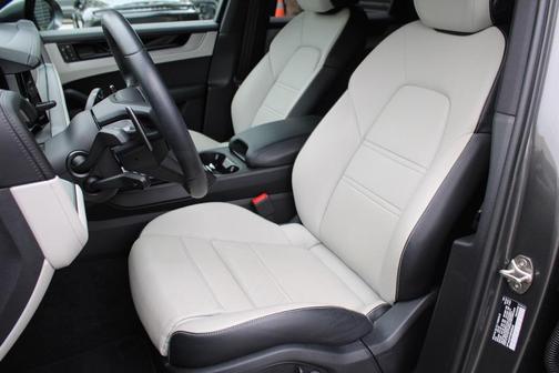 2025 Porsche Cayenne Cayenne