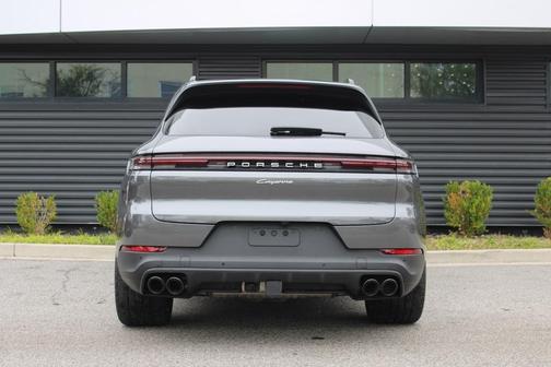 2025 Porsche Cayenne Cayenne