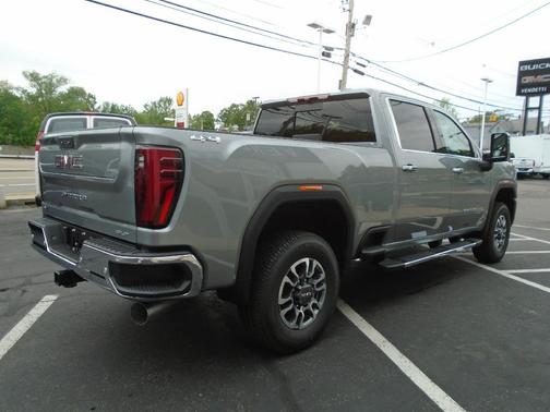2025 GMC Sierra 2500 SLT