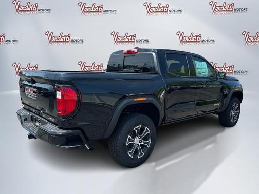 2025 GMC Canyon AT4