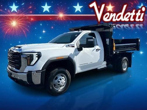 2025 GMC Sierra 3500 Pro