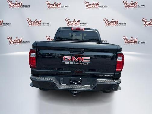 2025 GMC Canyon Denali