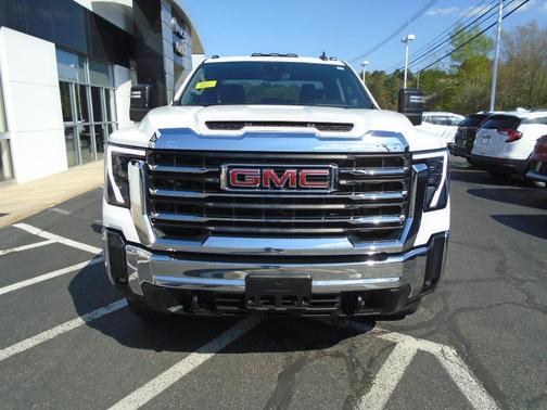 Summit White 2024 GMC Sierra 2500 SLE