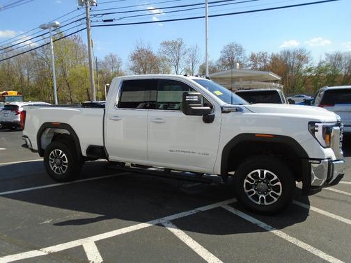 Summit White 2024 GMC Sierra 2500 SLE