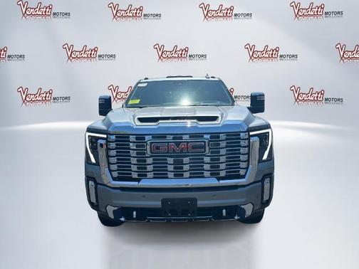 2025 GMC Sierra 2500 Denali