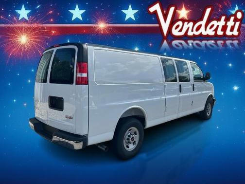 2025 GMC Savana 3500 Work Van