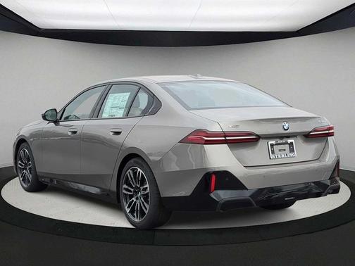 2026 BMW 530 i xDrive